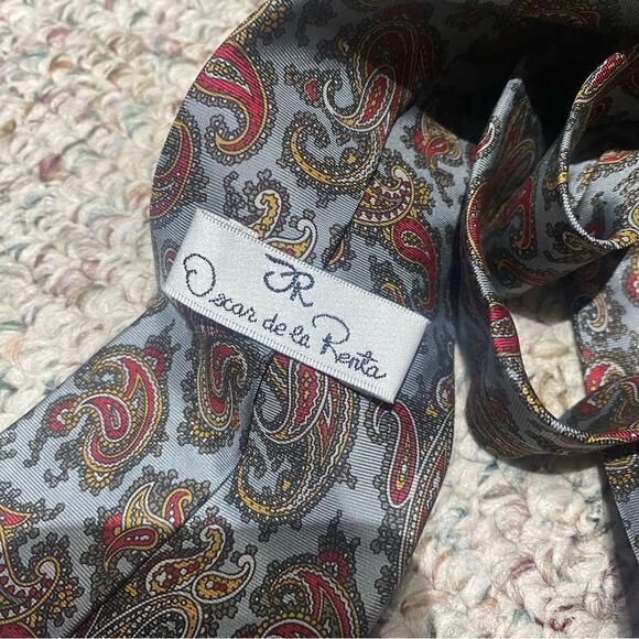 Oscar De La Renta Paisley Print Mens Silk Neck Tie - Picture 3 of 3